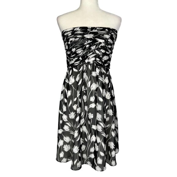 White House Black Market Strapless Cocktail Dress Tulip Floral Print size 6 - Picture 1 of 9